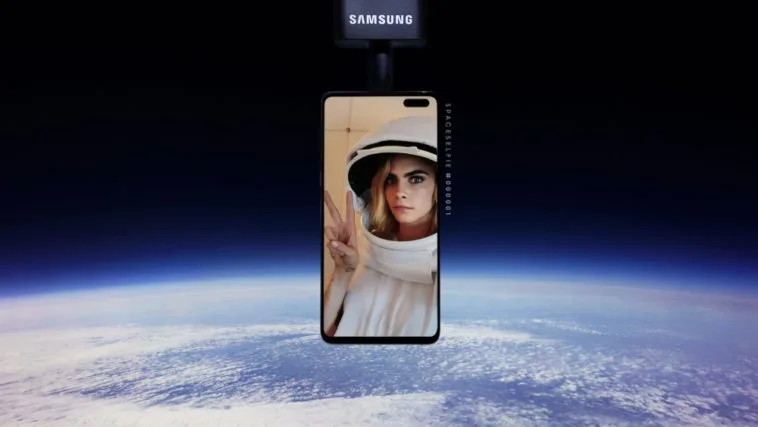 cara-delevingne-space-selfie-mmr – mobile marketing reads