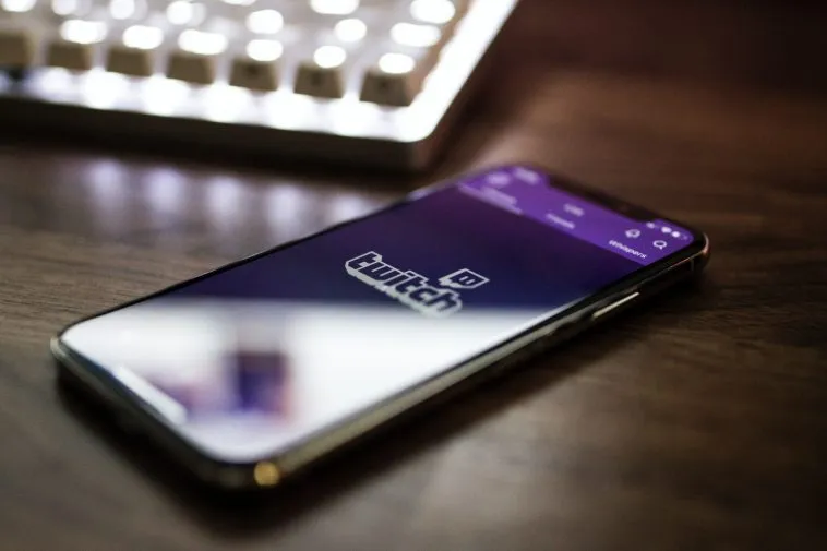 twitch-app-on-iphone-x – mobile marketing reads