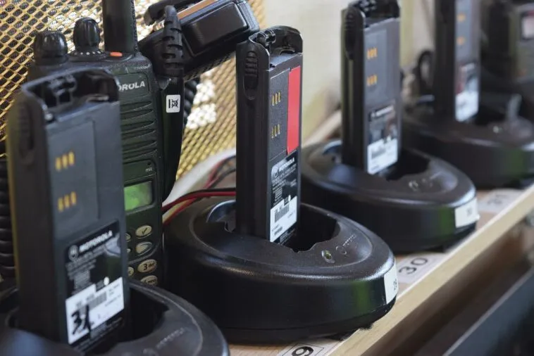 walkie-talkie-g8b32d5522_1280 – mobile marketing reads