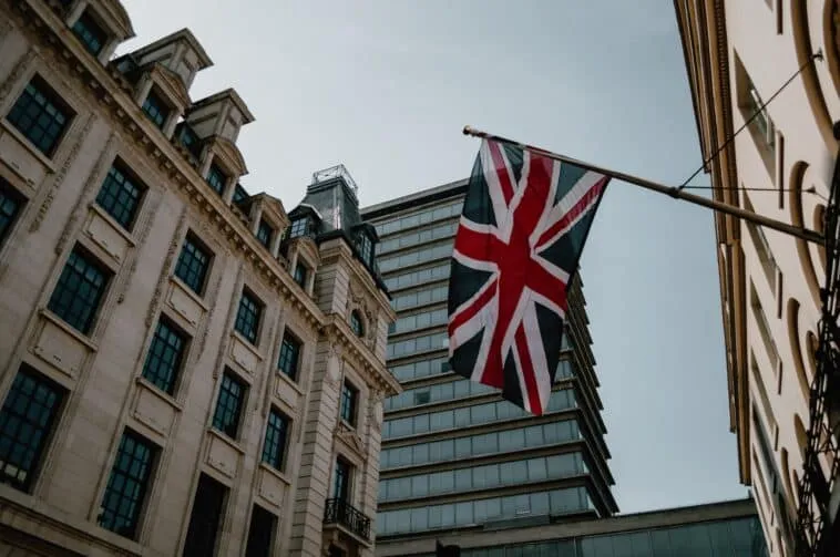 united-kingdom-flag – mobile marketing reads